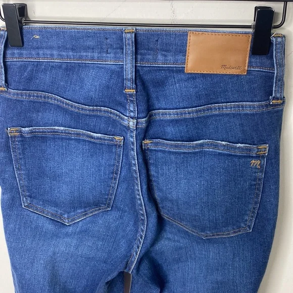 Madewell 10" High-Rise Skinny Jeans in Hanna Wash 24 - Picture 9 of 11
